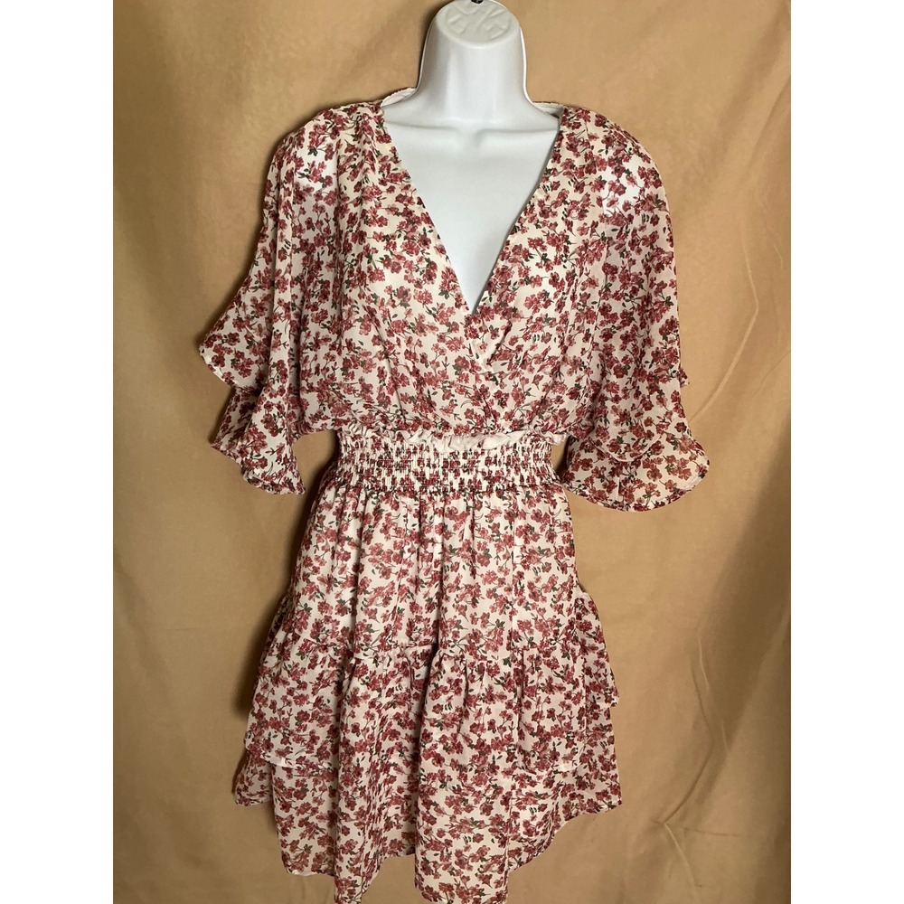 Justify Floral Mini Dress Womens Medium White Red Excellent Smocked Ruffle Boho